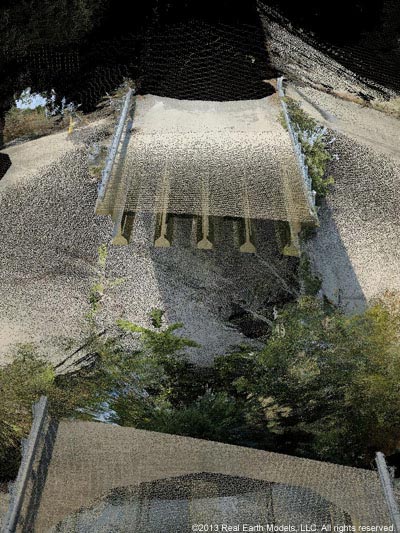 Cross-section view of bridge point cloud model